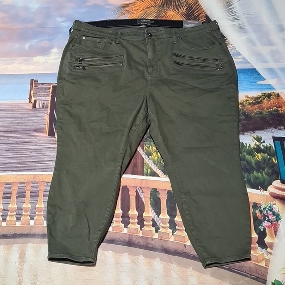 Torrid Sky High Skinny Jeans Size 24XS NWT - Picture 1 of 8